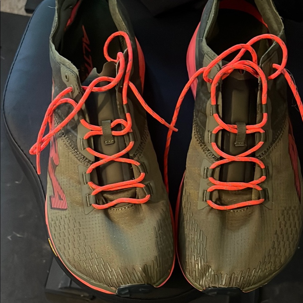 Altra Mont Blanc like new maybe 35 miles